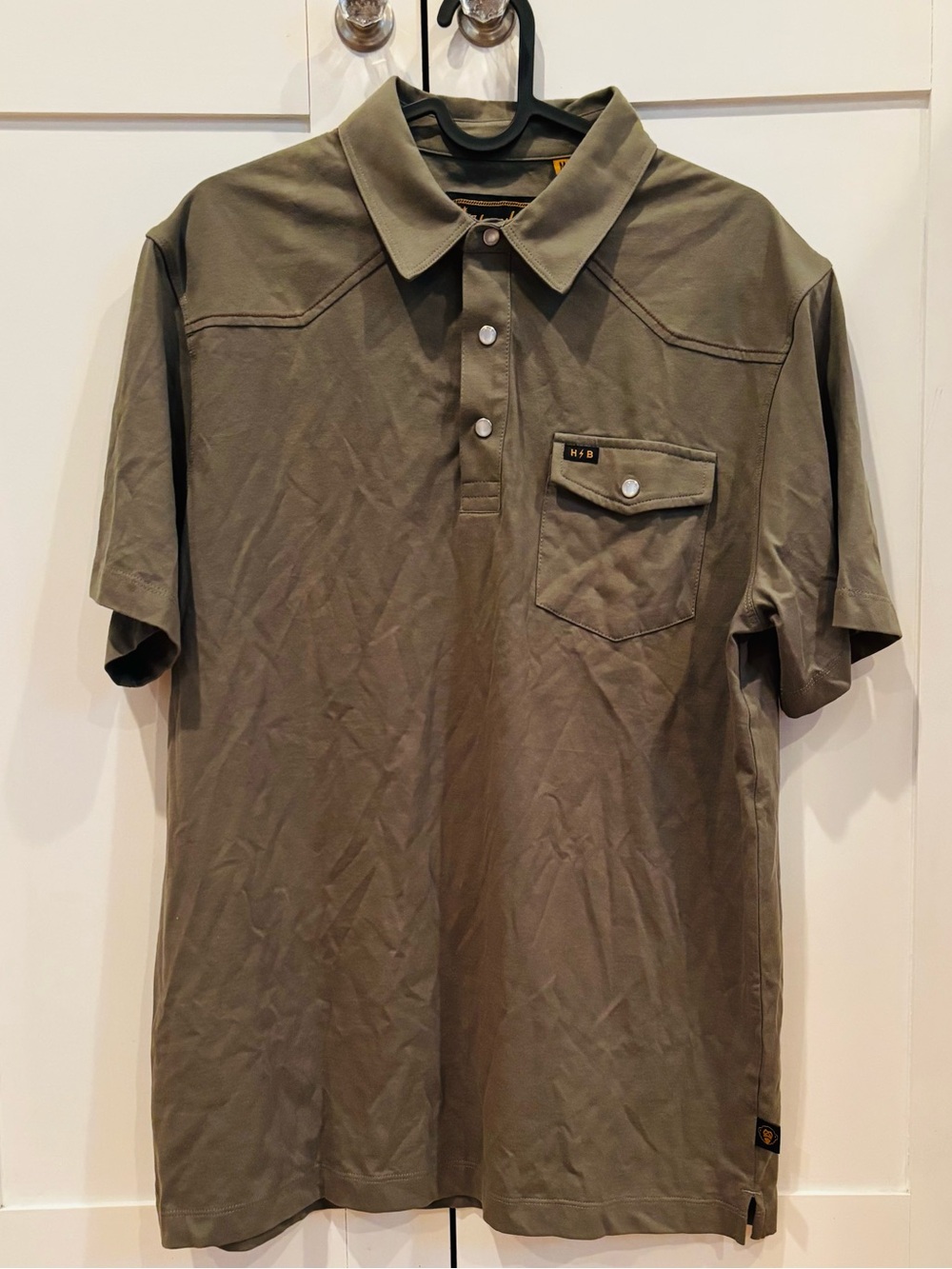 Men’s Howler Brothers Ranchero Snap Polo Olive Green Short Sleeve Medium NWOT